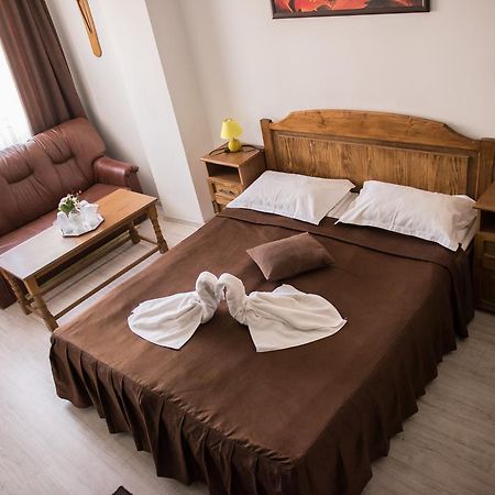 Hotel Dynes Eforie Nord Esterno foto
